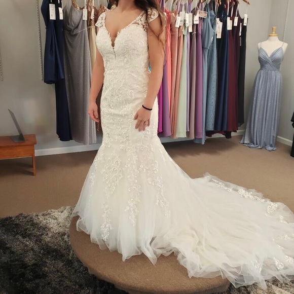 Stella York Wedding Dress “6731” - Picture 4 of 4